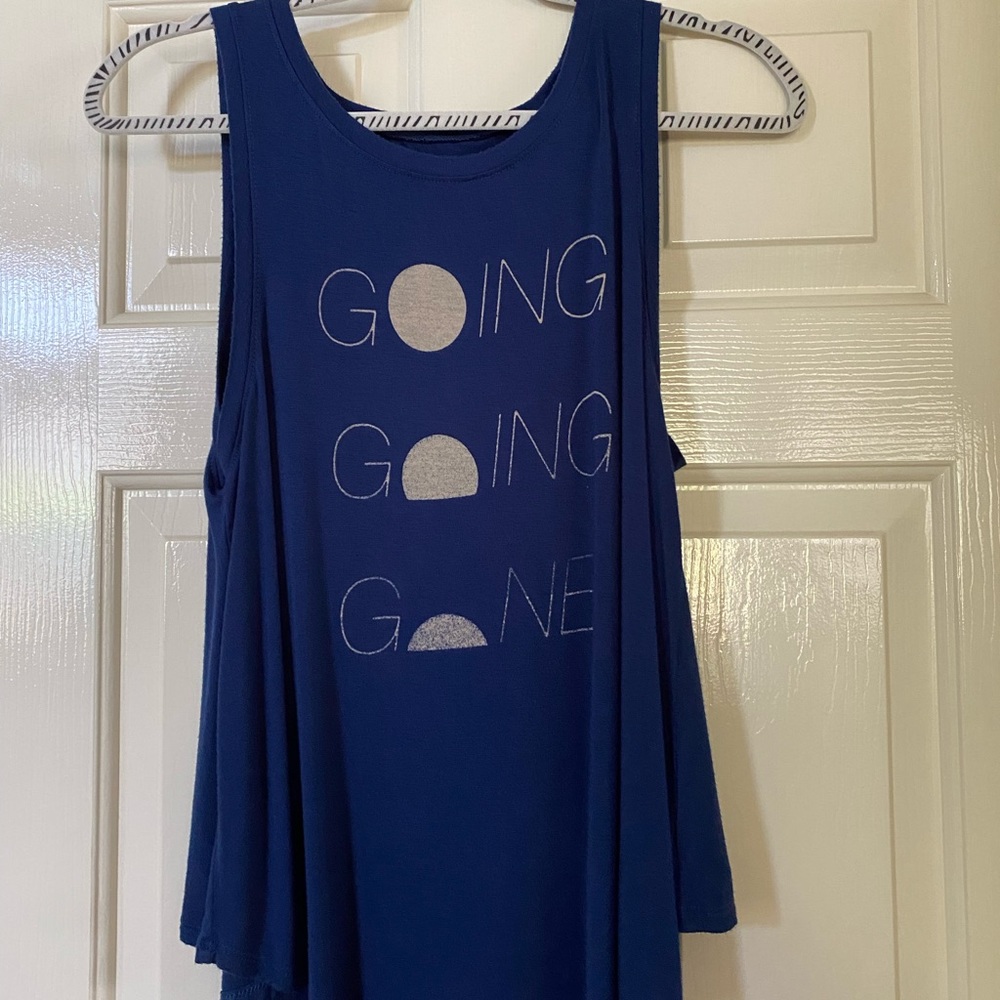 American Eagle flowy tank